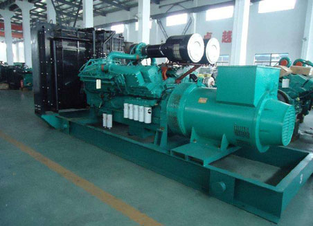 青岛800kw康明斯柴油发电机组